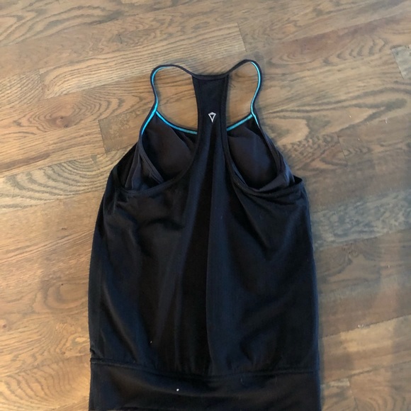 Girl size 8 top ivivva - Picture 2 of 4
